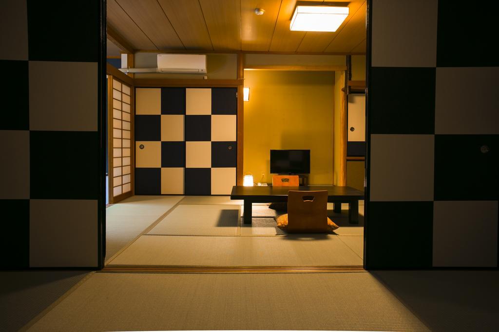 Yugawara-Onsen Komachikan מראה חיצוני תמונה